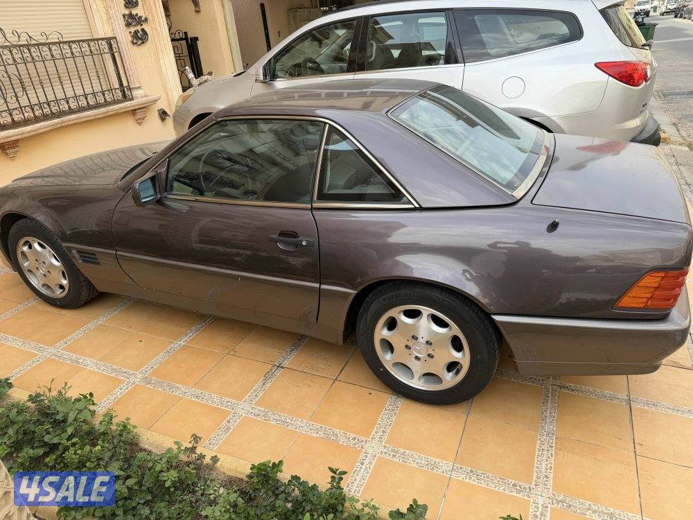 للبيع مرسيدس sl300 ستع سلندر4