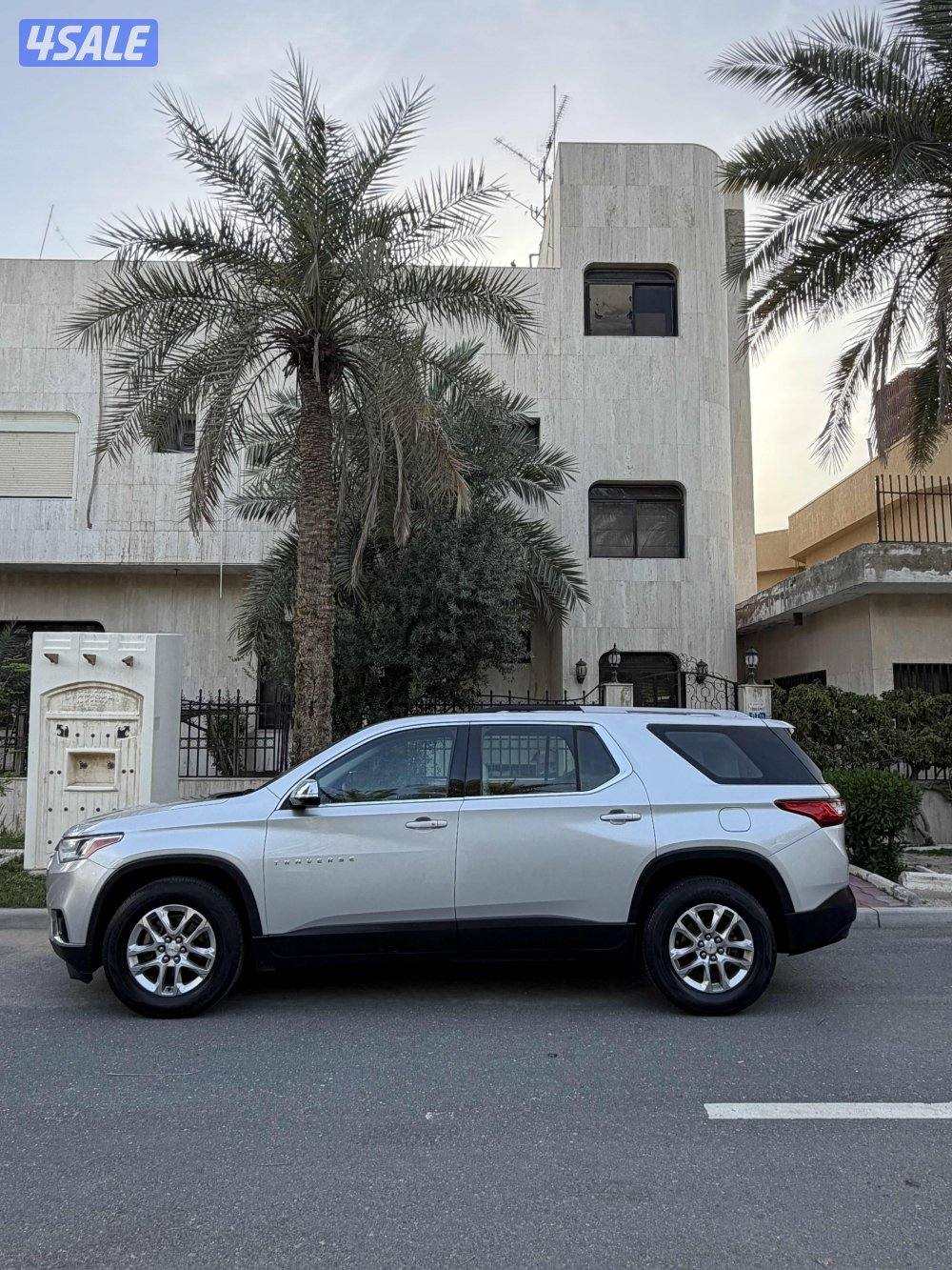 للبيع جيب شفر ترافيرس موديل 20182