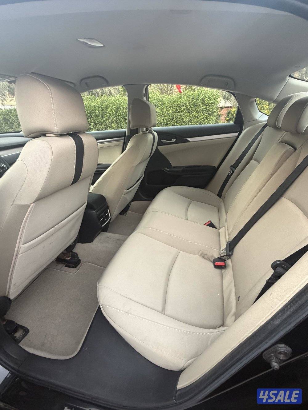 للبيع هوندا سيفيك موديل 20176