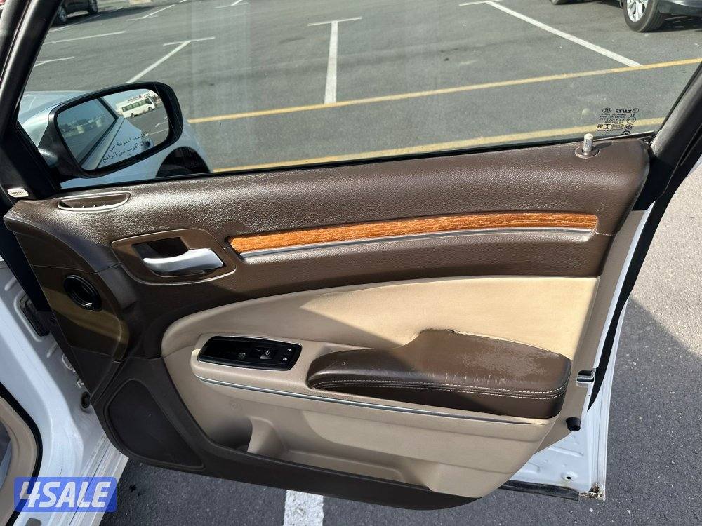 كرايزلر موديل 2012 بحالة الوكاله عداد 290 🔥6