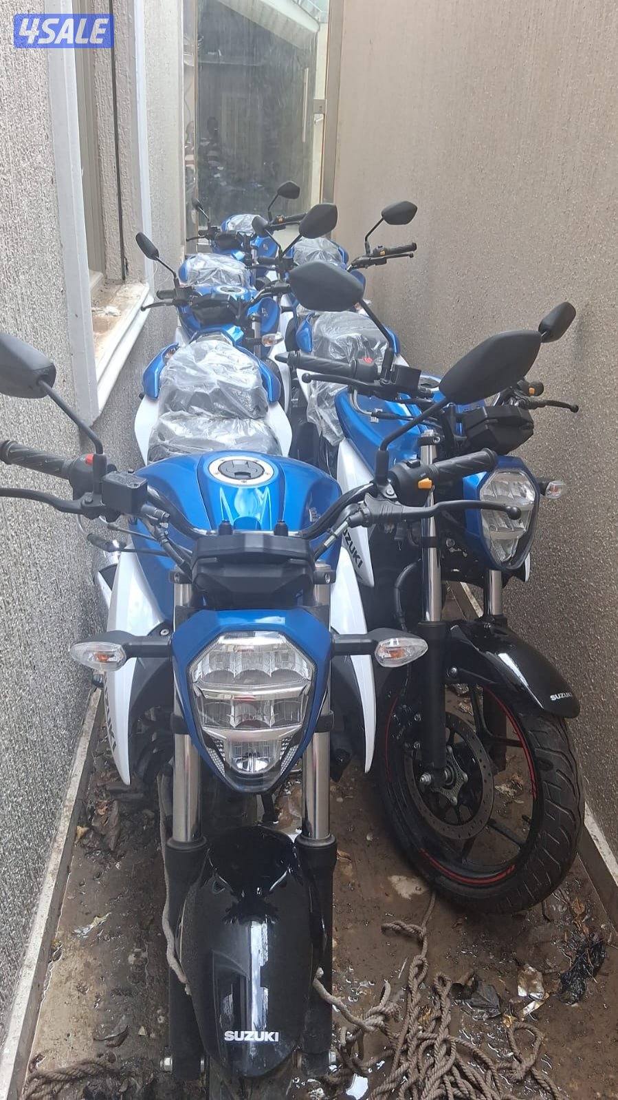 ٥ سياكل سوزكي gixxer 150 موديل 2025 ازرق وكاله بسعر الجمله0