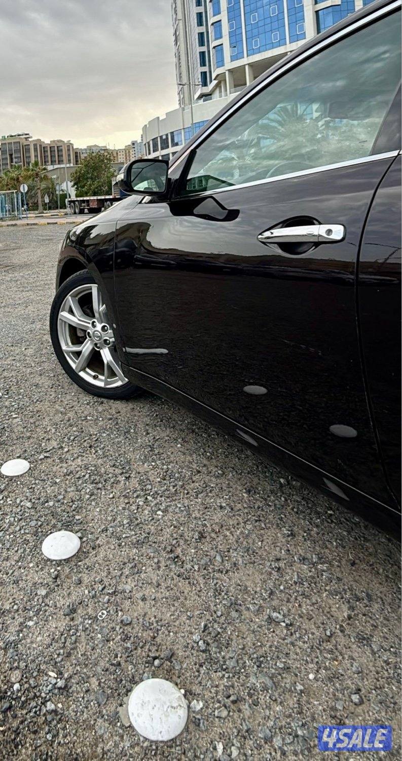 نيسان ماكسيما موديل ٢٠١٤ ماشي ١٣٨ الف شرط الفحص4