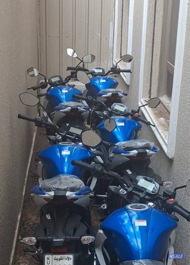 ٥ سياكل سوزكي gixxer 150 موديل 2025 ازرق وكاله بسعر الجمله2