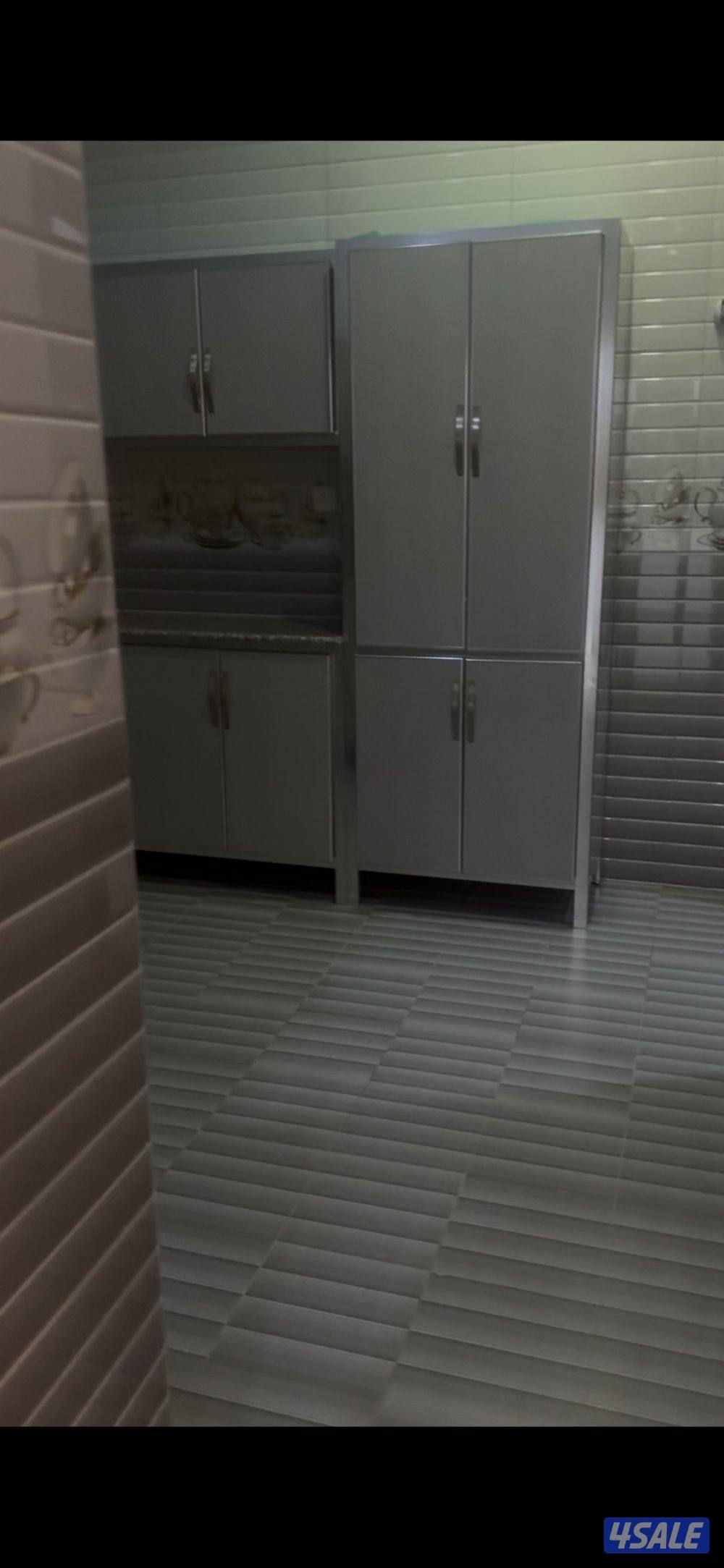 شقة للإيجار معاريس كويتيين فقط او وافدين معاريس يوجد فيديو للشقتين0