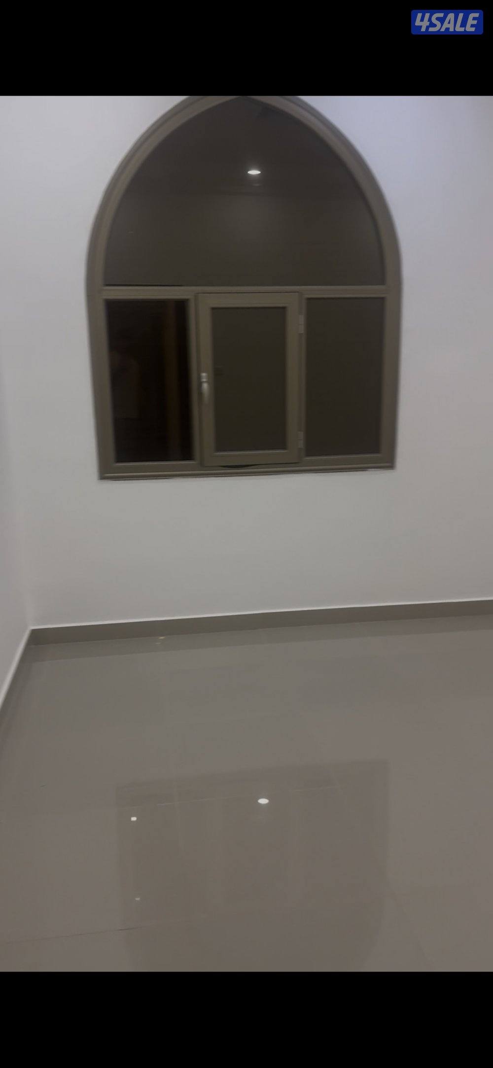 شقة للإيجار معاريس كويتيين فقط او وافدين معاريس يوجد فيديو للشقتين4