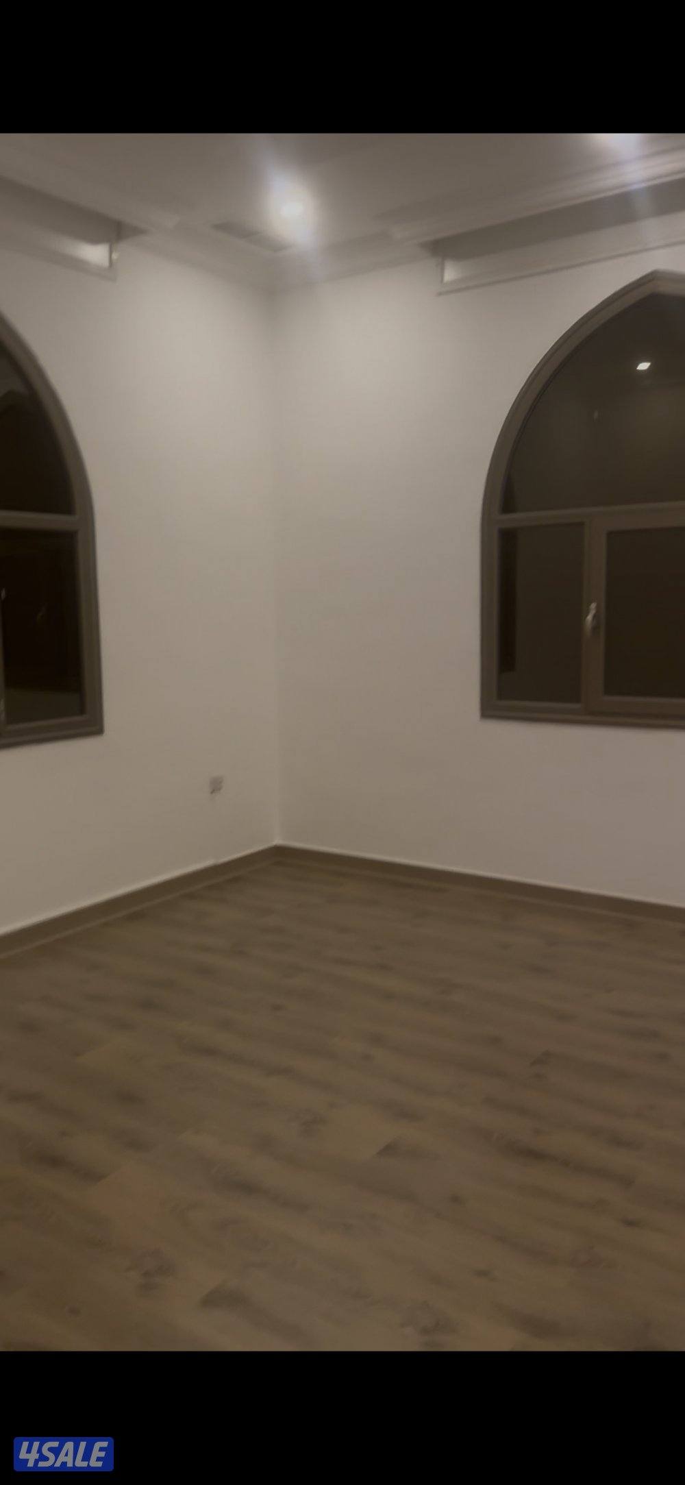 شقة للإيجار معاريس كويتيين فقط او وافدين معاريس يوجد فيديو للشقتين5