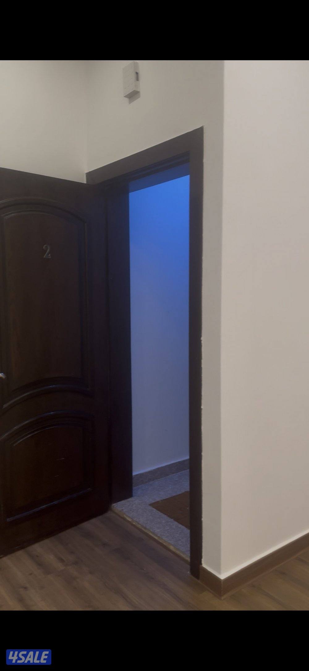 شقة للإيجار معاريس كويتيين فقط او وافدين معاريس يوجد فيديو للشقتين11