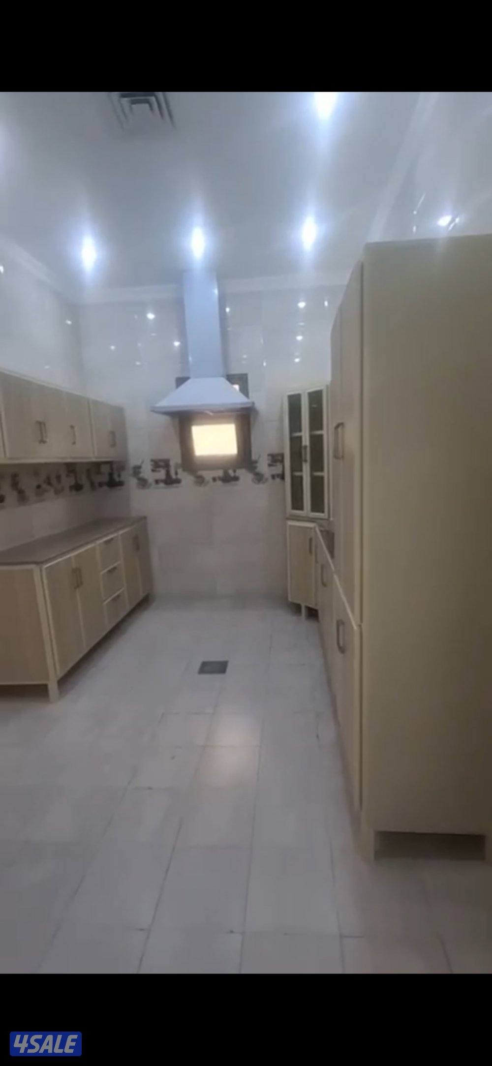 شقة للإيجار معاريس كويتيين فقط او وافدين معاريس يوجد فيديو للشقتين14