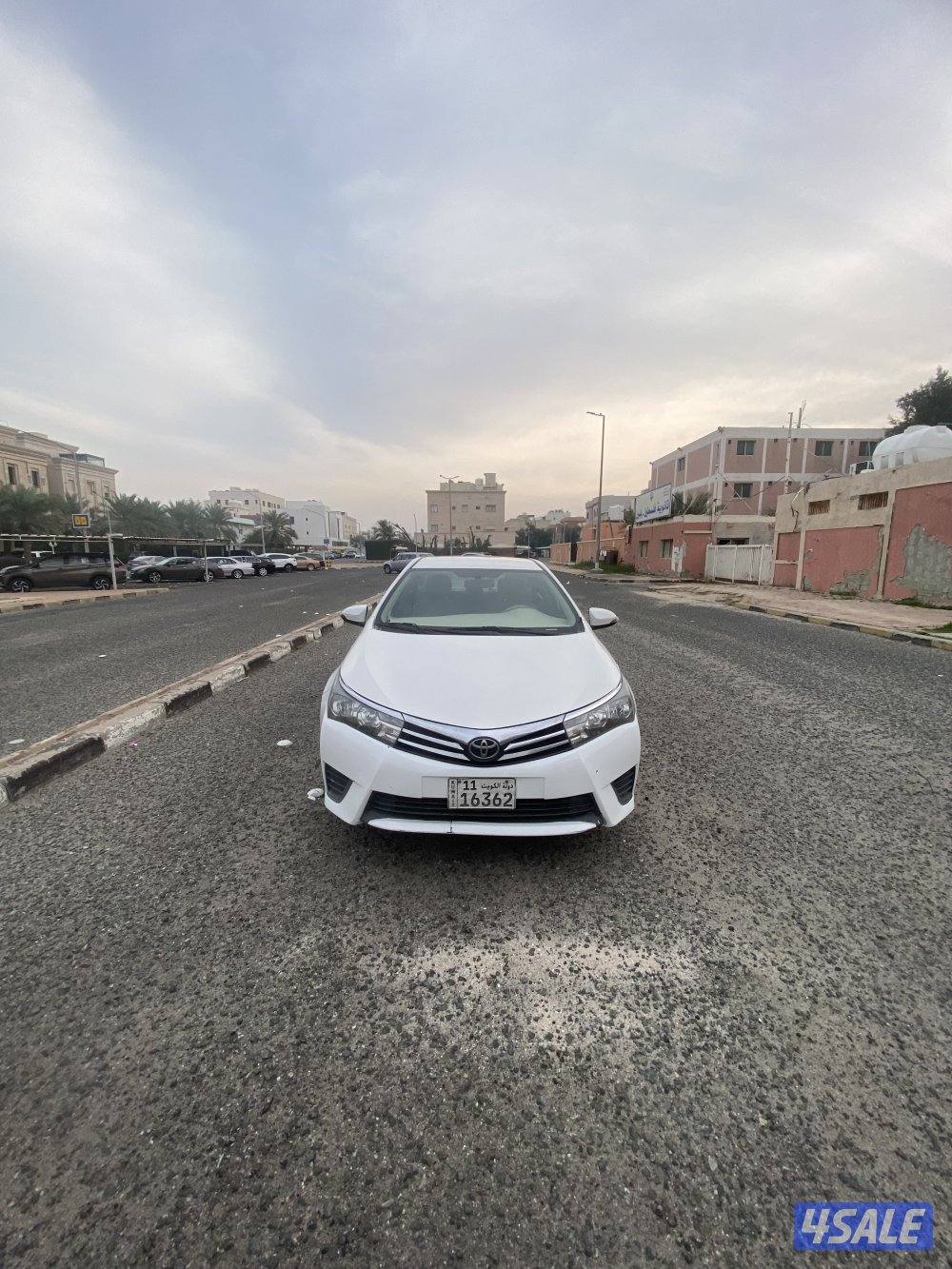 للبيع كورولا20142