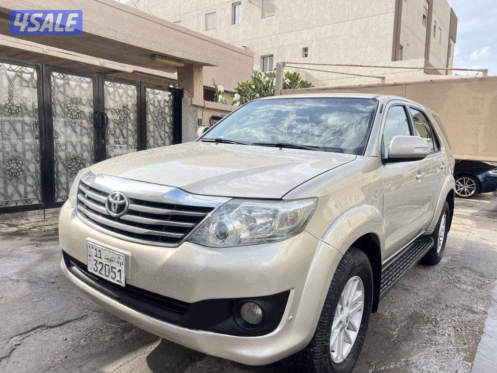 للبيع فورتنر ٢٠١٣3