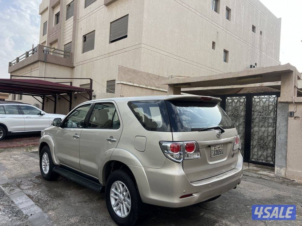 للبيع فورتنر ٢٠١٣10