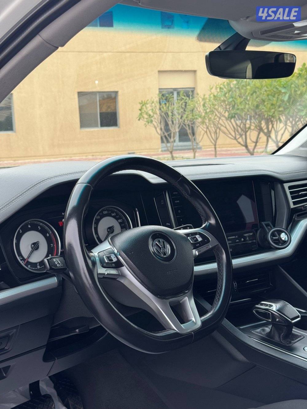 للبيع طوارق 2019 بحالة الوكالة بالكامل6