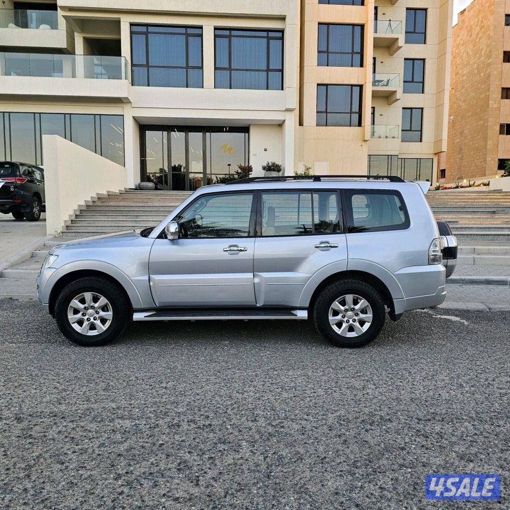 Mitsubishi Pajero GLS 20163