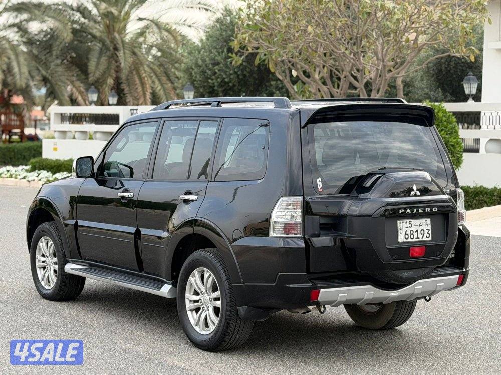 باجيرو 2018 بحالة الوكالة كامل المواصفات3