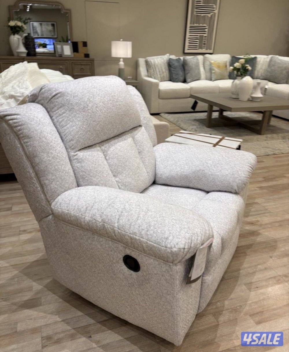 للبيع كرسي استرخاء كالجديد بحاله ممتازه جدا0