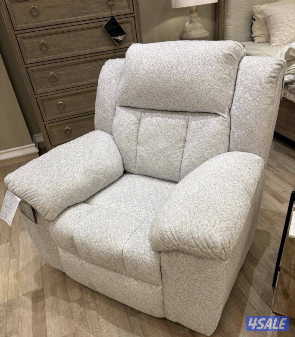 للبيع كرسي استرخاء كالجديد بحاله ممتازه جدا1