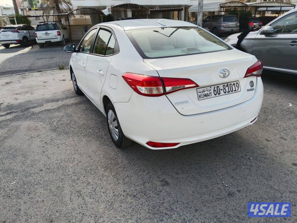 للبيع تويوتا يارس موديل 20224