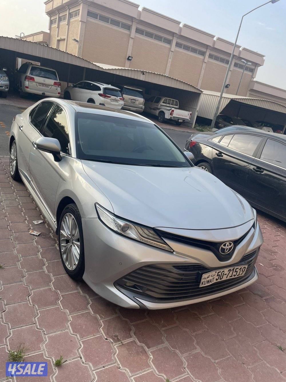 كامري ٢٠١٩ كامل المواصفات سته سلندر LIMITED ماشي ٢٤٢٠٠٦٦شرط الفحص5