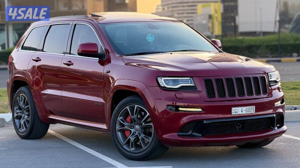 جراند شيروكي  // SRT 8  //  20131