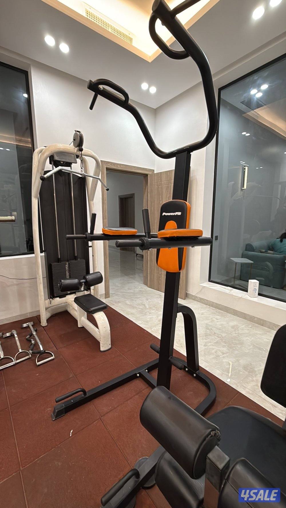 للبيع نادي منزلي متكامل4