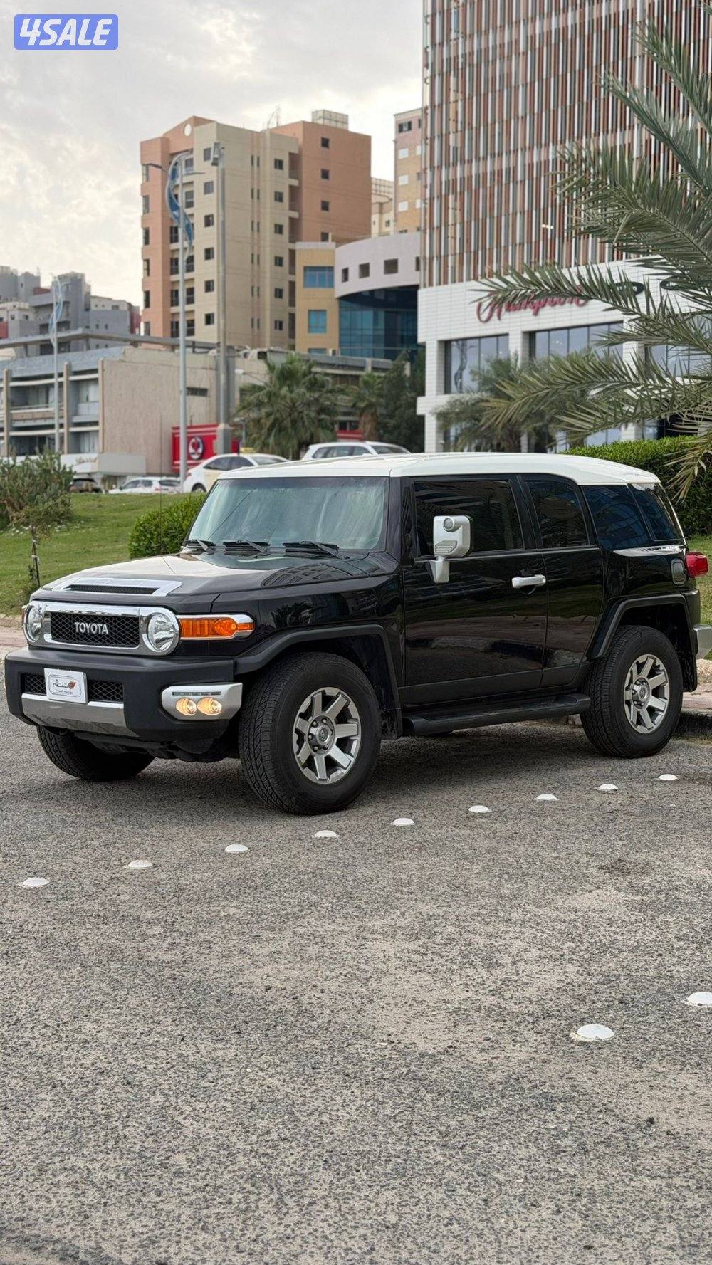 مكتب نتله لبيع وشراء وتثمين وعرض السيارات للبيع تويوتا FJ موديل 20171