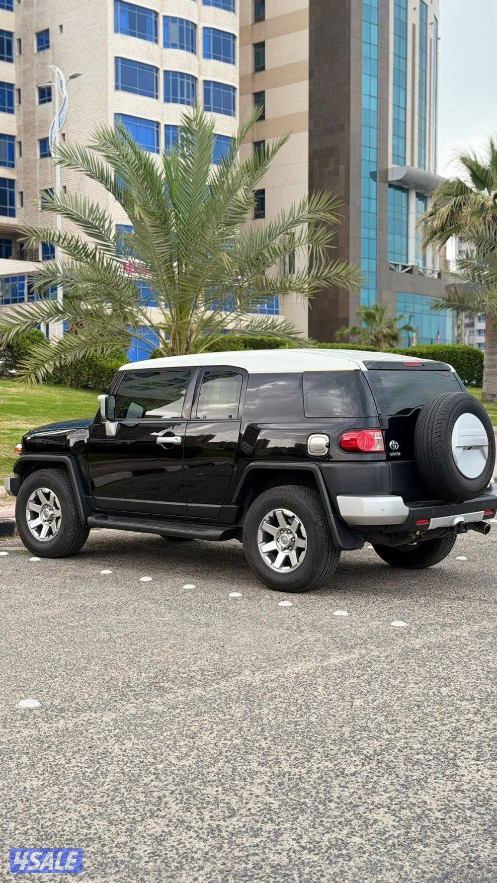 مكتب نتله لبيع وشراء وتثمين وعرض السيارات للبيع تويوتا FJ موديل 20173