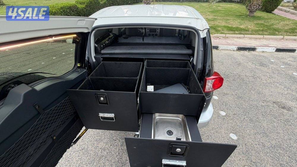 مكتب نتله لبيع وشراء وتثمين وعرض السيارات للبيع تويوتا FJ موديل 20176