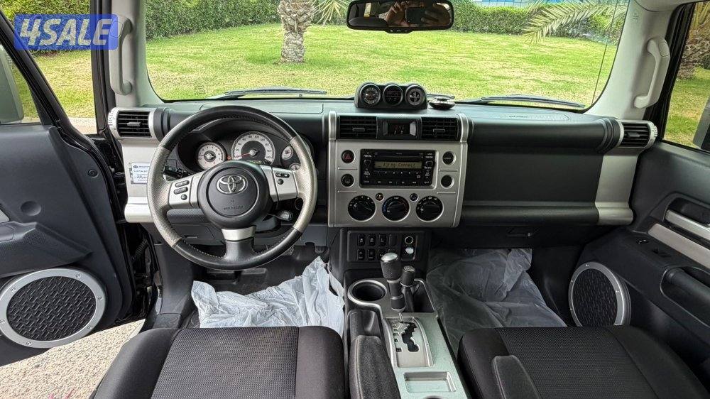 مكتب نتله لبيع وشراء وتثمين وعرض السيارات للبيع تويوتا FJ موديل 201711