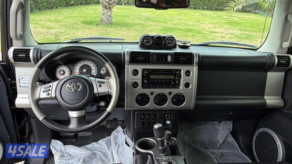 مكتب نتله لبيع وشراء وتثمين وعرض السيارات للبيع تويوتا FJ موديل 201712