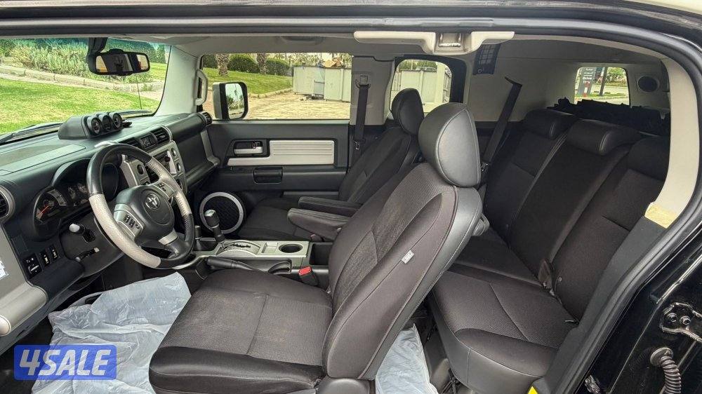 مكتب نتله لبيع وشراء وتثمين وعرض السيارات للبيع تويوتا FJ موديل 201715