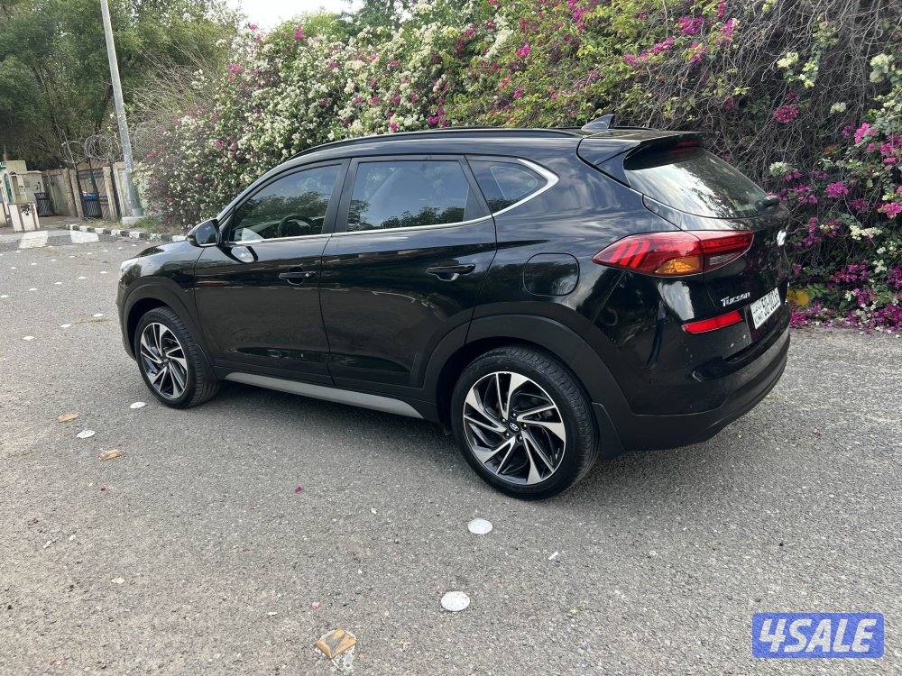 للبيع Hyundai توسان في حالة ممتازة شرط الفحص4