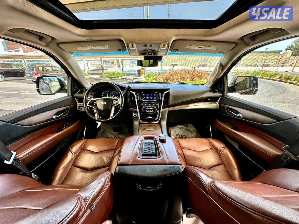 كاديلاك اسكاليد - الموديل:2017 - العداد:18110