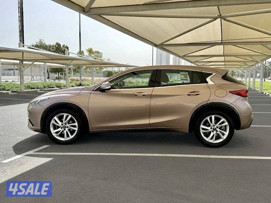 انفينيتي Q30 - الموديل:2018 - العداد:1083