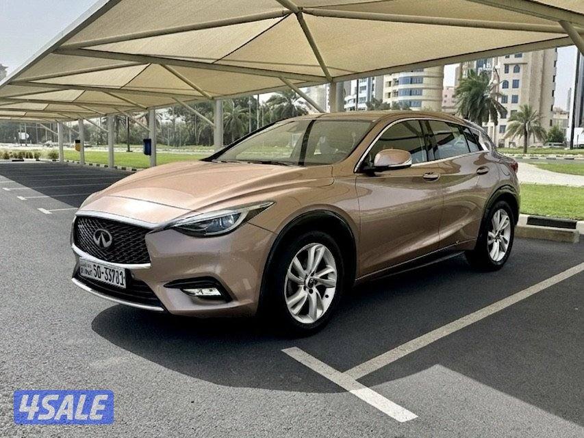 انفينيتي Q30 - الموديل:2018 - العداد:1082
