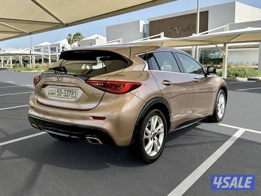 انفينيتي Q30 - الموديل:2018 - العداد:1086