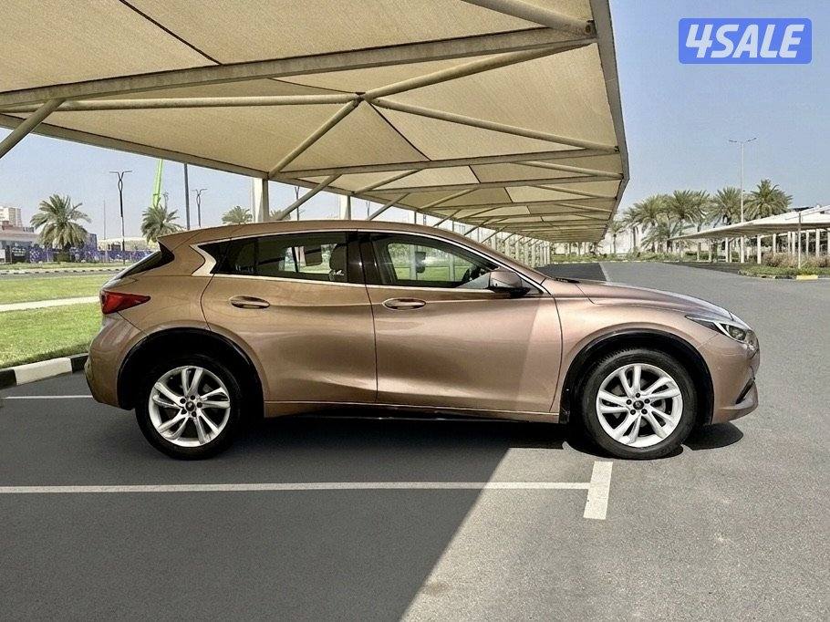 انفينيتي Q30 - الموديل:2018 - العداد:1087