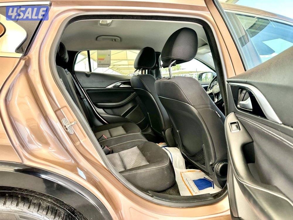 انفينيتي Q30 - الموديل:2018 - العداد:1089