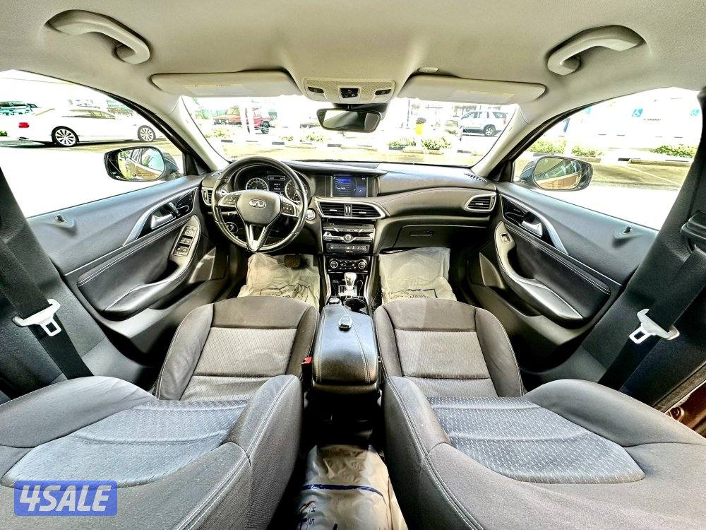 انفينيتي Q30 - الموديل:2018 - العداد:10810