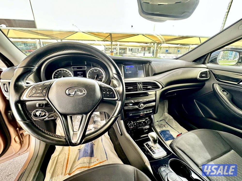 انفينيتي Q30 - الموديل:2018 - العداد:10815