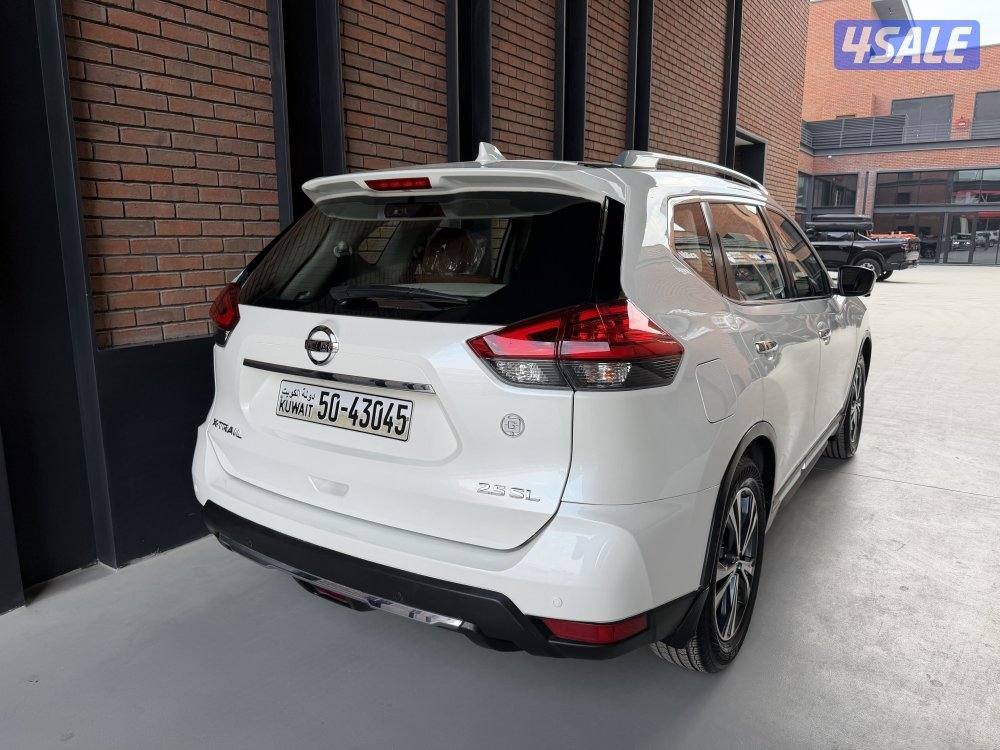 نيسان أكس تريل SL موديل 2018 بحاله الوكاله4