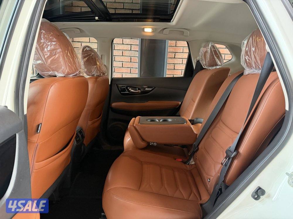 نيسان أكس تريل SL موديل 2018 بحاله الوكاله9