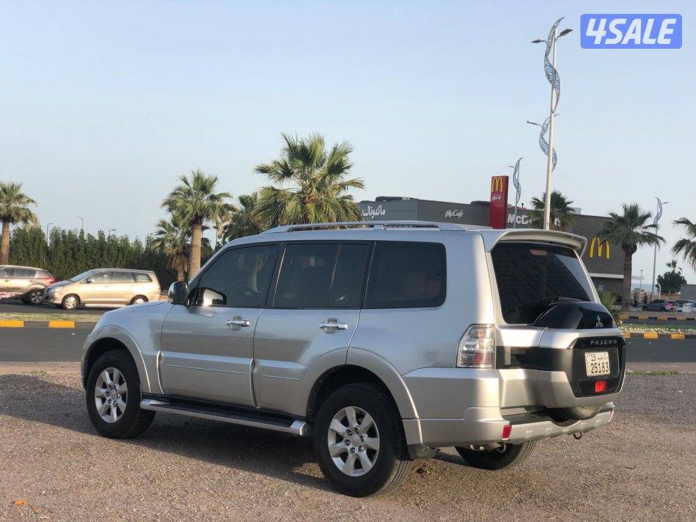 للبيع باجيرو موديل 20183