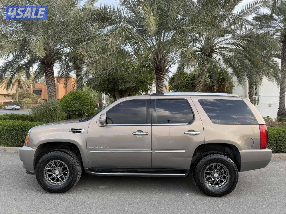 كاديلاك اسكاليد موديل 2007 بحاله الوكاله2