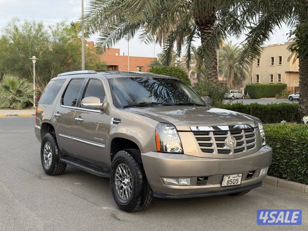 كاديلاك اسكاليد موديل 2007 بحاله الوكاله7