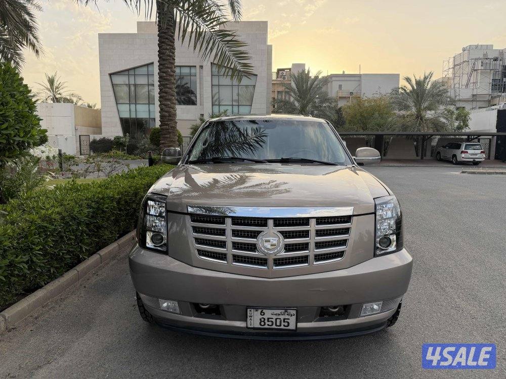 كاديلاك اسكاليد موديل 2007 بحاله الوكاله8