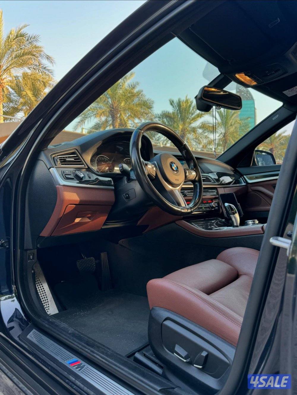 🚘BMW 520i M sport package 20163