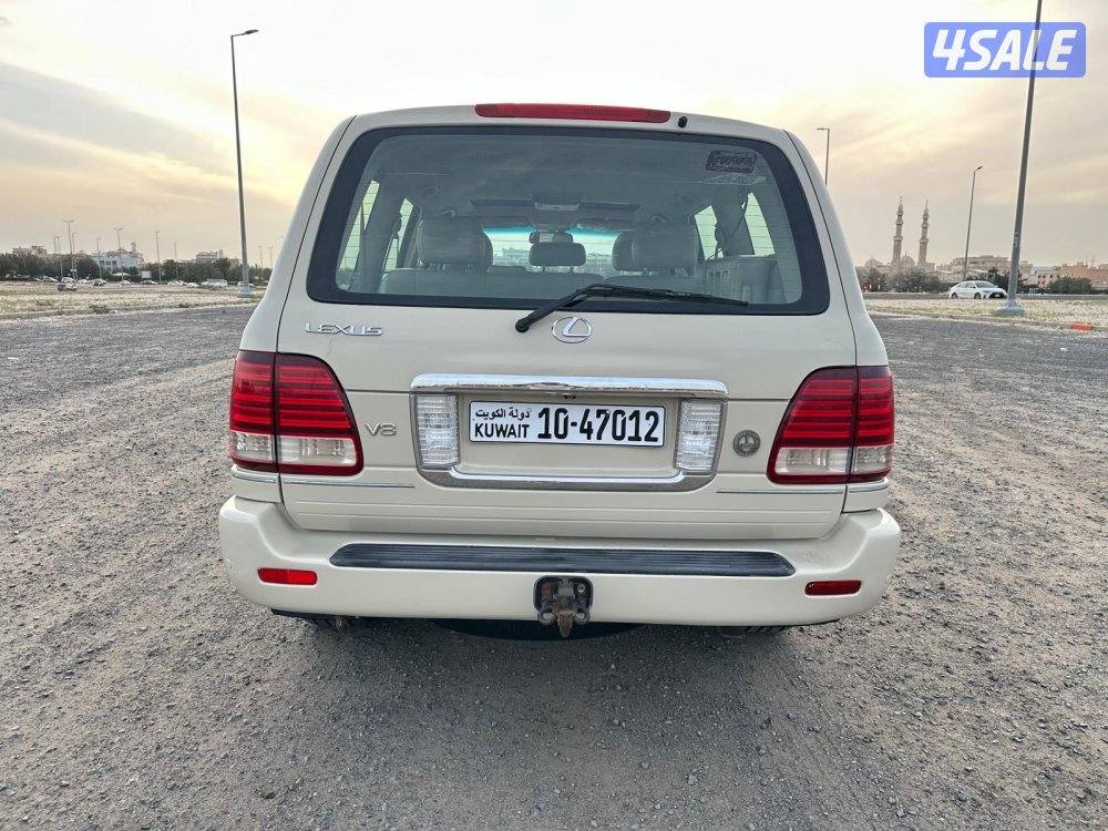 لكزس LX 470 V8 الساير بحالة ممتازة شرط الفحص4