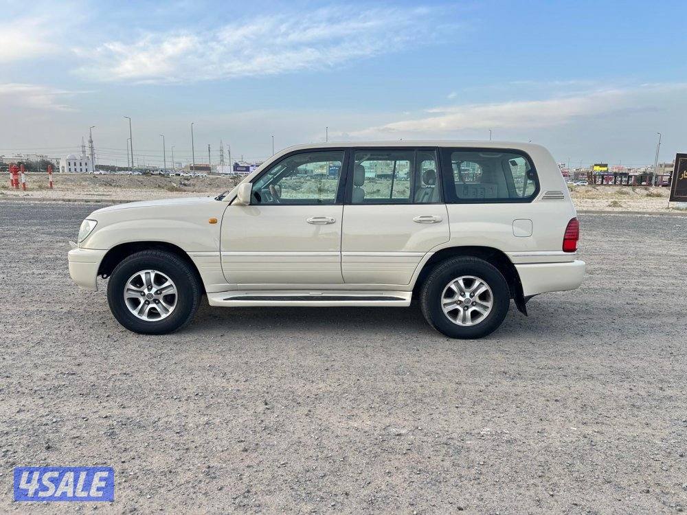 لكزس LX 470 V8 الساير بحالة ممتازة شرط الفحص9