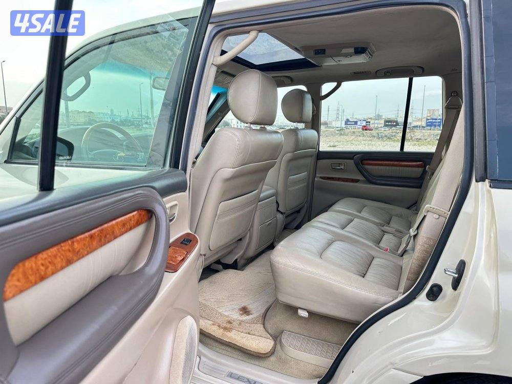 لكزس LX 470 V8 الساير بحالة ممتازة شرط الفحص10