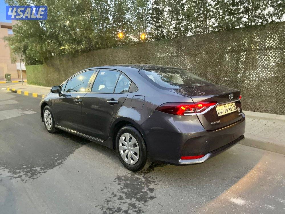 كرولا موديل 2023 المكينة 1600 ماشي 43 الف صبغ الوكالة بحالة الوكالة2